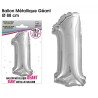 Riesiger metallisch-silberner Ballon mit der Zahl 1