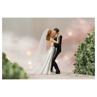 Figur eines Hochzeitspaares aus Harz, 8,7 cm x 6,3 cm x 13,1 cm