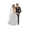 COUPLE MARIES RESINE SE TENANT LA MAIN 9CM X 5.3CM X 14.2CM