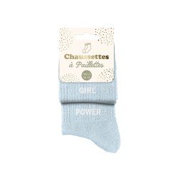 Ces chaussettes dépareillées bleues à paillettes avec les mentions "Girl" et "Power" en blanc