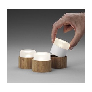 1 komplettes Set aus 3 LEDs-Mini-Multicolor mit Ladegerät und Fernbedienung