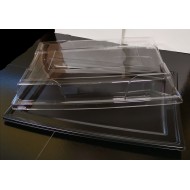 5 plats noir en pet noir 460 x 305 x 18 mm avec couvercle dôme transparent, 460 x 305 x 70mm
